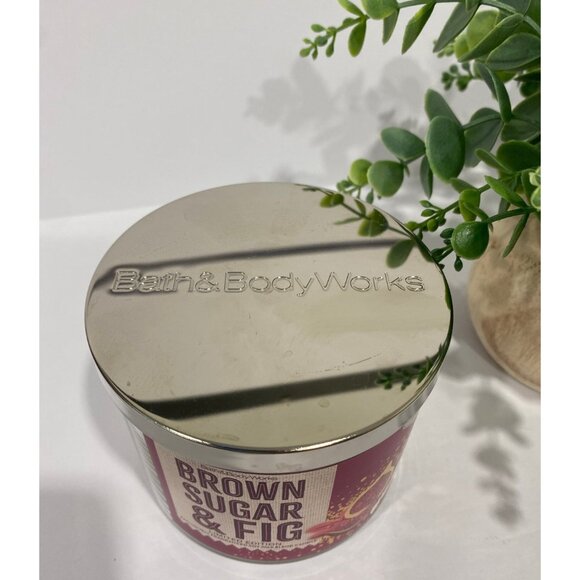 Bath & Body Works “Brown Sugar & Fig” New 3 Wick Candle - Picture 4 of 7